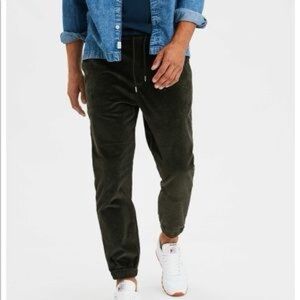 American Eagle Next Level Flex green corduroy jogger pants Men’s Size Small